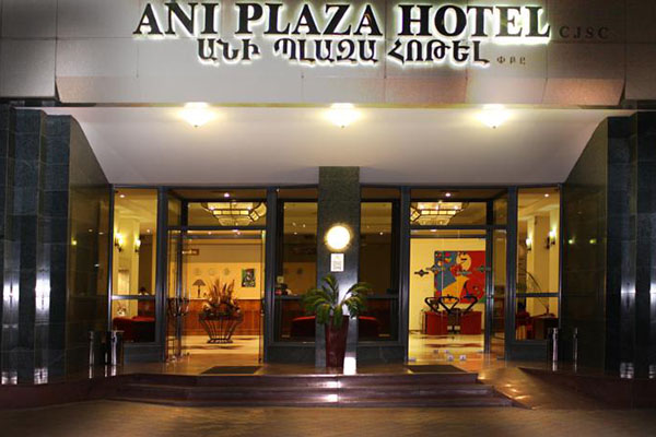 هتل Ani Plaza