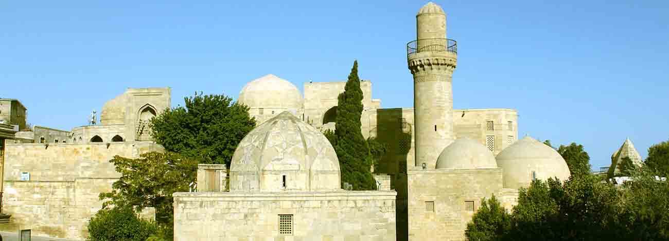 کاخ شيروان شاه قصر و بنای تاریخی شهر باکو